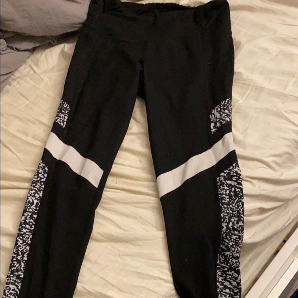 black running leggings